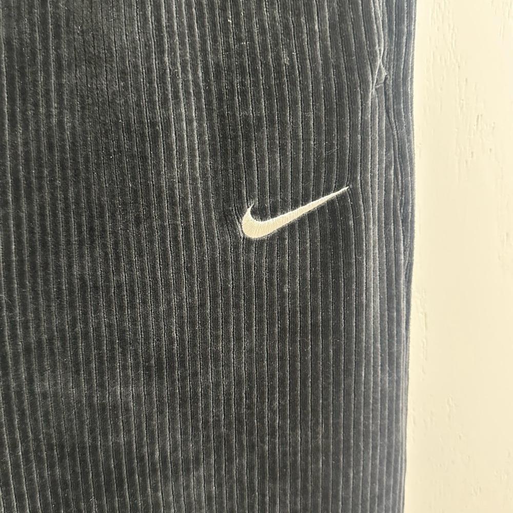 Women’s Nike lounge pants - Picture 2 of 3